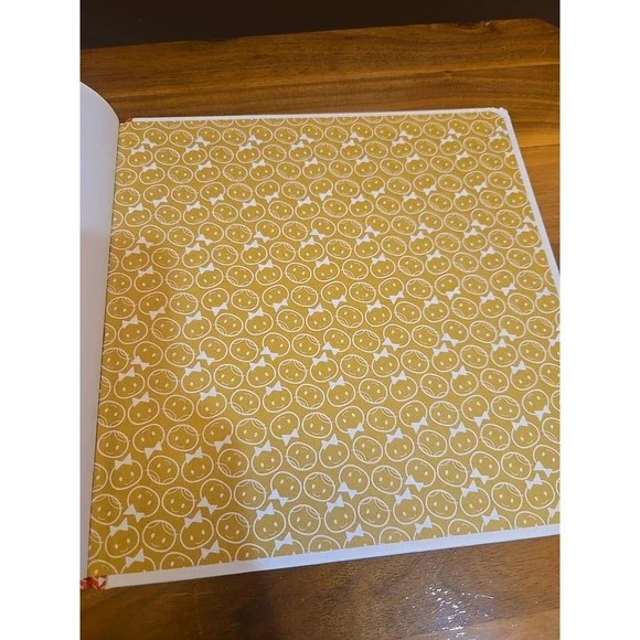 An Itty Bittys Storybook - Krypto's Around The World Chase Book Only - Picture 6 of 8